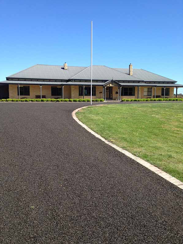 This is a photo of an asphalt driveway which has been installed by Narrabri Asphalt & Bitumen